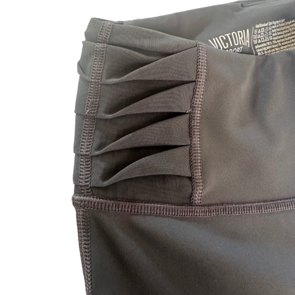 Victoria Sport Total Knockout Tight Leggings - Picture 5 of 7